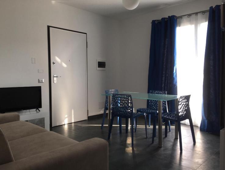 Casa Vacanza Colors Porto Torres Esterno foto