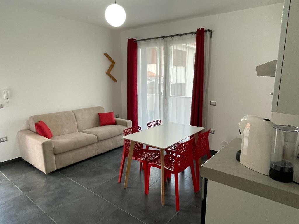 Casa Vacanza Colors Porto Torres Esterno foto